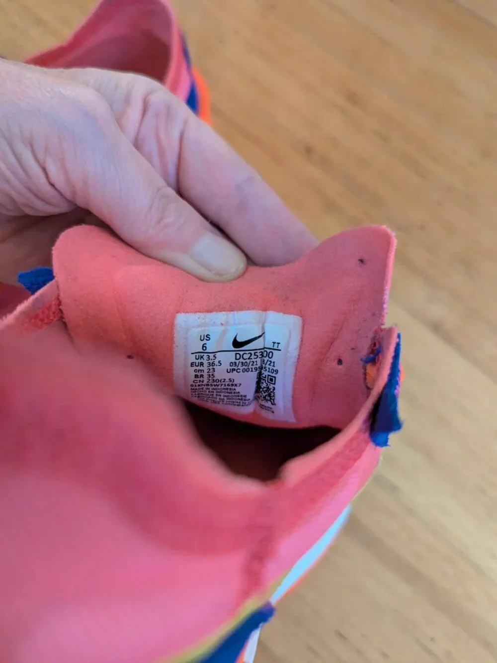 Nike Neon Retro Sneakers - Picture 7 of 7